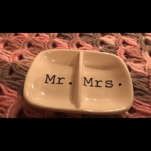 Ceramic Mr. & Mrs. Ring Holder
